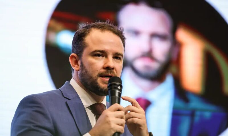 Economia – Governo avalia uso do FGTS para quitar dívidas, diz Durigan