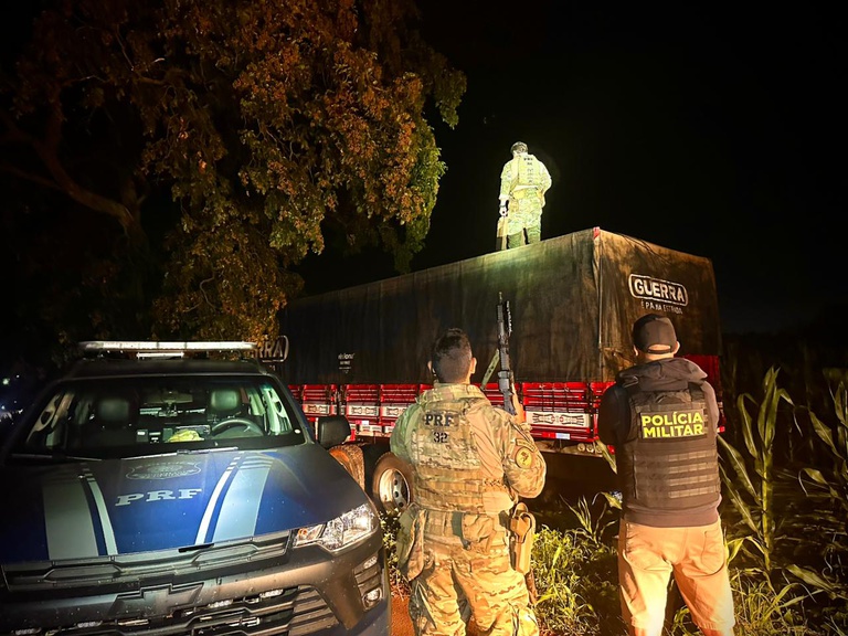 Toledo – Caminhão desgovernado transportava cerca de 250 mil maços de cigarros