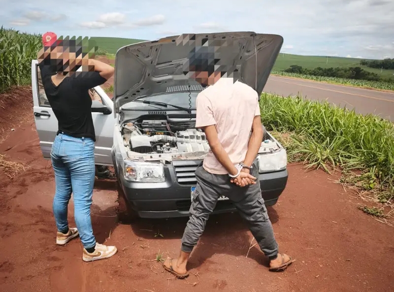 PR 239 – Jovens são presos com carro furtado em Nova Aurora
