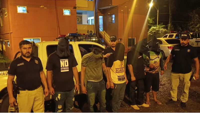 Fronteira – Três brasileiros são presos por tráfico de cerca de 50 paraguaios próximo ao Paraná para trabalho análogo  escravidão