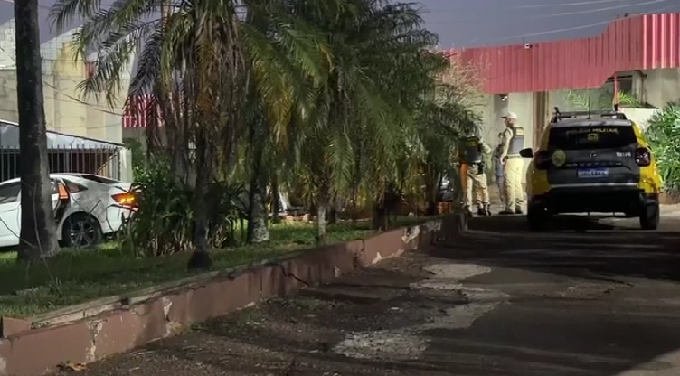 Cascavel – Homem é detido após confusão em motel e fuga com caminhonete