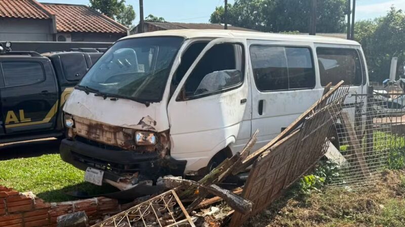 Foz – Motorista pula em rio para tentar fugir da polícia após perseguição