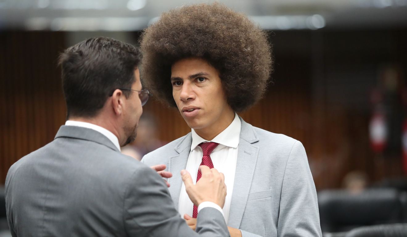 Curitiba – Conselho de Ética da Alep acolhe denúncia e marca depoimento de Renato Freitas por briga de rua