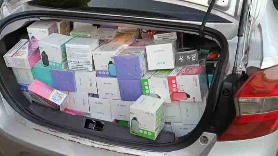 Segurança – Polícia apreende 3 mil cigarros eletrônicos após acompanhamento na BR-163, em Toledo