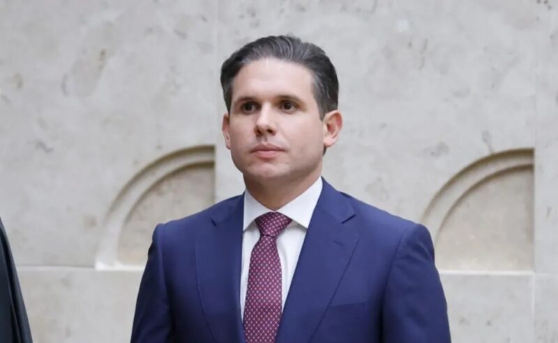 Brasília – Hugo Motta anuncia que PEC da Segurança será votada na próxima semana