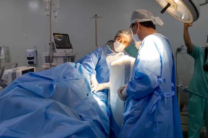 Saúde – HUOP realiza aplicação de polilaminina e marca momento histórico na assistência a pacientes com lesão medular