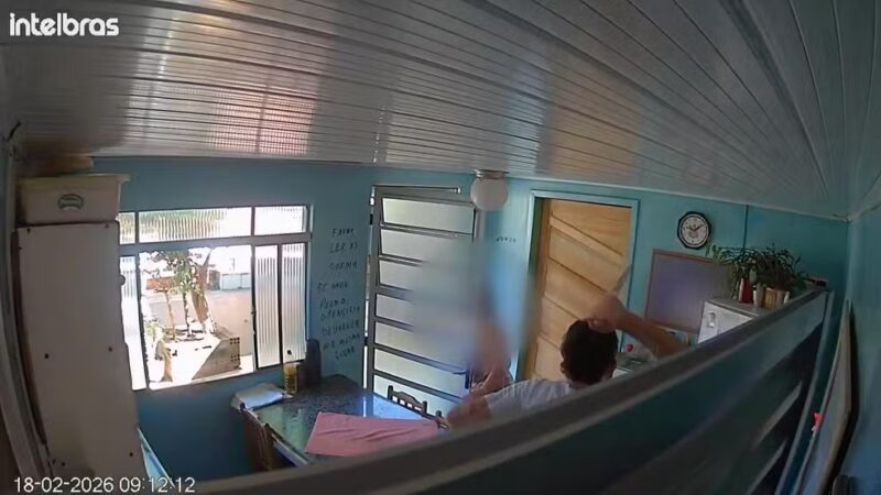 Paraná – Homem corre com faca atrás de dona de pensão após ela acordá-lo