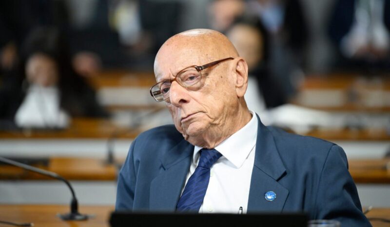 SC – Amin diz que é candidato  reeleição no Senado: “ninguém pode me impedir”