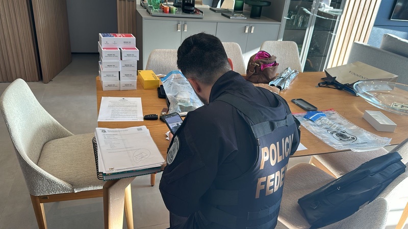 Fronteira – PF combate esquema de corrupção e contrabando de agrotóxicos