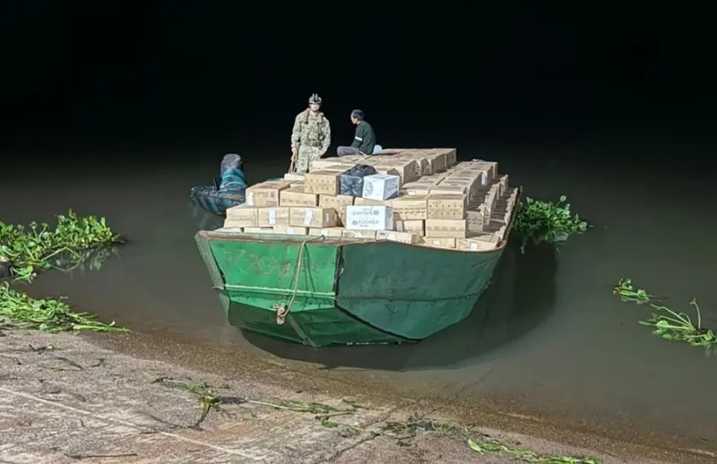 Mercedes – Operação integrada apreende R$ 1,8 milhão em cigarros paraguaios no Lago de Itaipu