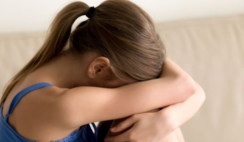 Paraná – Menina denuncia abusos sexuais de padrasto em bilhete para professora