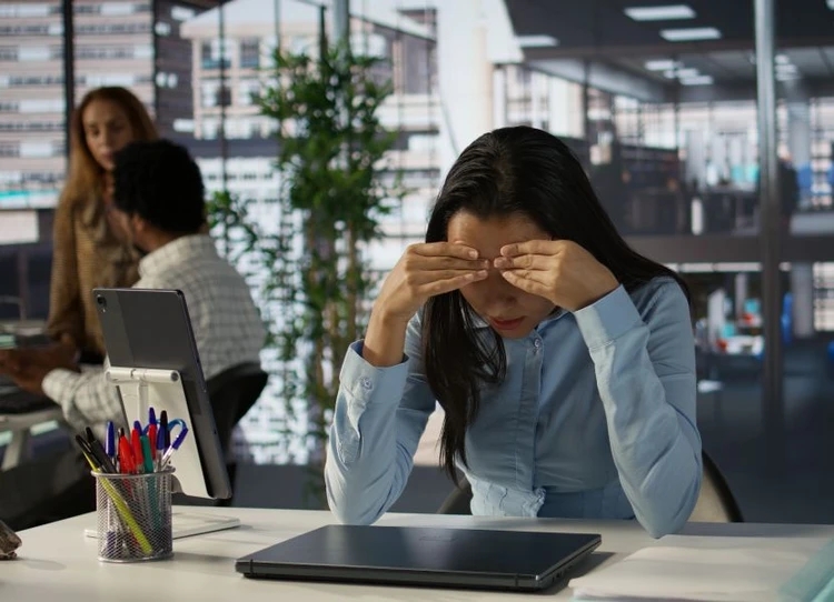 Saúde – Auxílio-doença por burnout dispara no Brasil após reconhecimento da síndrome como doença ocupacional