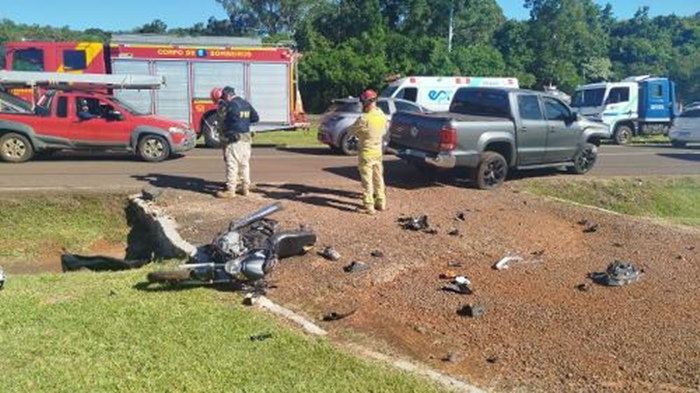 Trânsito – Acidente na marginal da BR 277 termina com morte e deixa mulher gravemente ferida em Cascavel