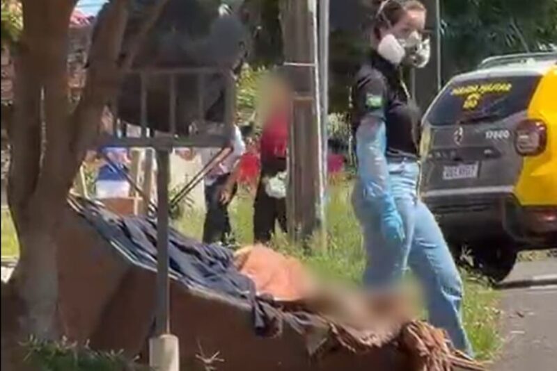 Umuarama – Cadáver é encontrado em sofá com sinais de violência
