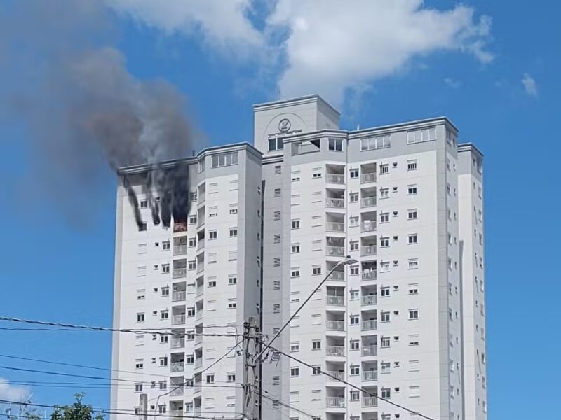 SP – Incêndio em apartamento no 14º andar mata três pessoas, um gato e um cachorro