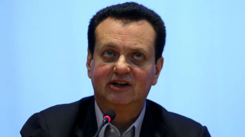 Bastidores – Kassab reafirma apoio a Tarcísio e deseja “boa sorte” a Flávio Bolsonaro