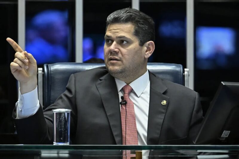 DF – Alcolumbre envia PL da Dosimetria para CCJ; relator é Espiridião Amim