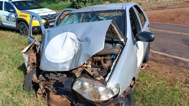 Toledo – Acidente entre caminhonete e Palio deixa dois feridos na PR 317