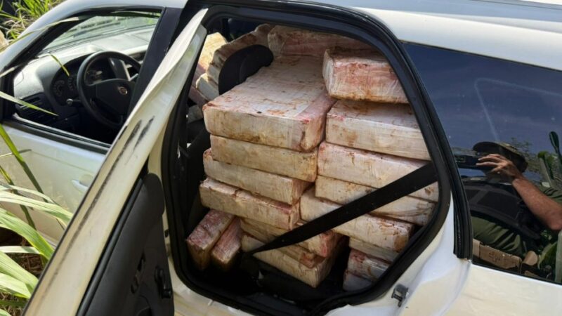 Santa Helena – Carro com mais de 1 tonelada de maconha é abandonado