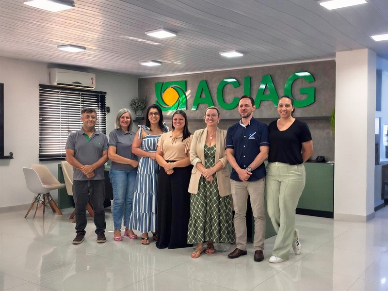 Guaíra – Com 100% de aprovação, Sabrina Aquino é reeleita presidente da ACIAG