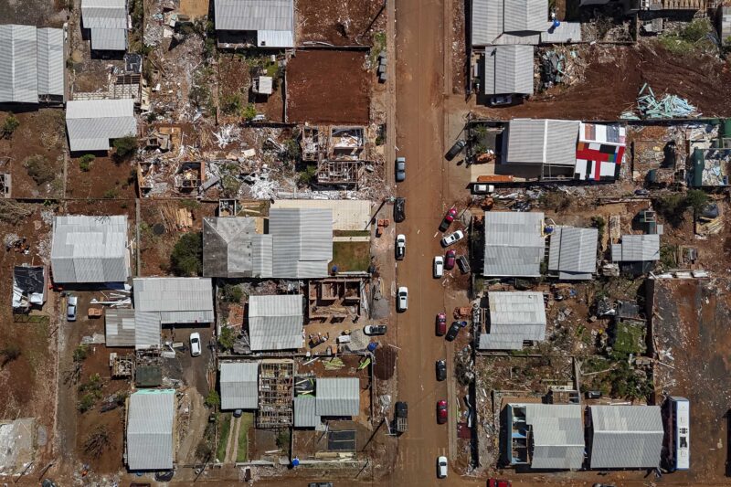Paraná – Cobertura das casas danificadas deve ser concluída neste fim de semana em Rio Bonito do Iguaçu