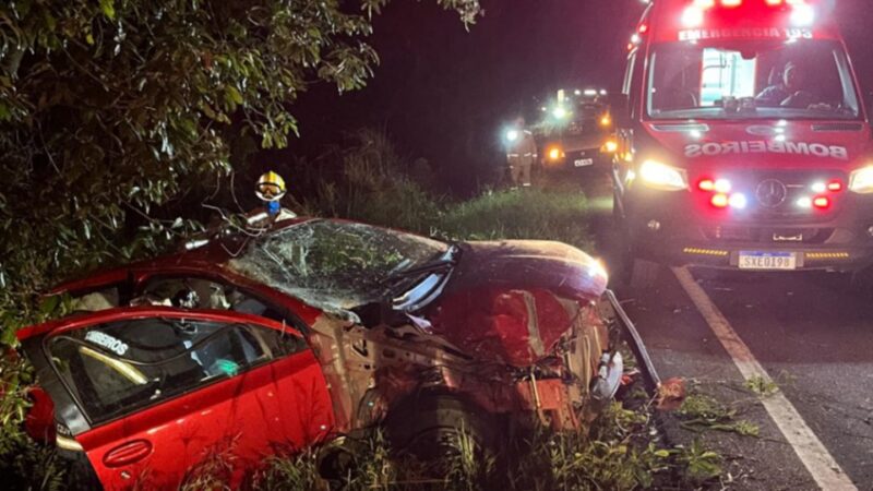 Trânsito – Capotamento na PR 158 mata mulher e deixa homem gravemente ferido