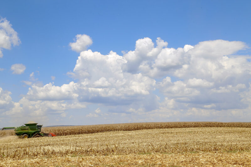 Economia – Paraná cresce acima da média nacional em 2023 e mantém 4º maior PIB do País