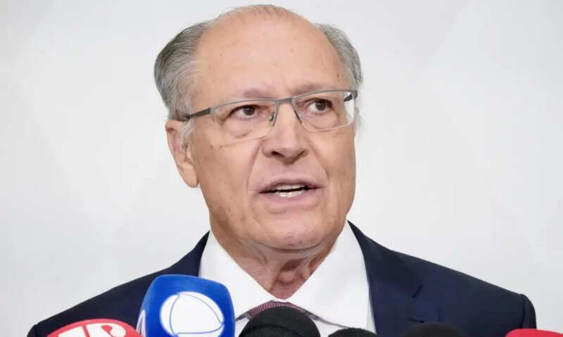 Economia – Alckmin diz esperar queda dos juros na próxima reunião do Copom