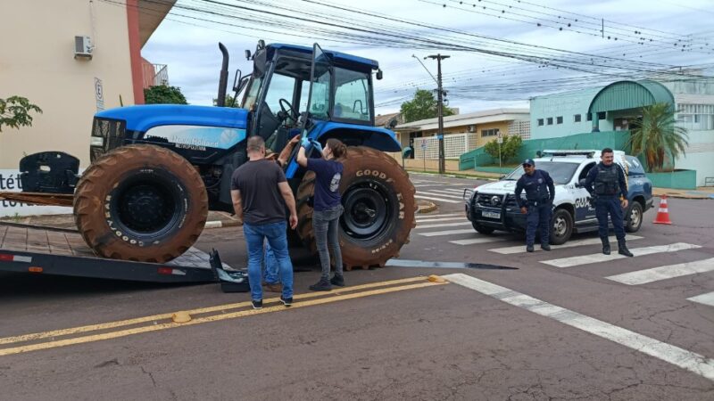 Segurança – Trator furtado em fazenda de Ouro Verde do Oeste é recuperado em rodovia de Toledo