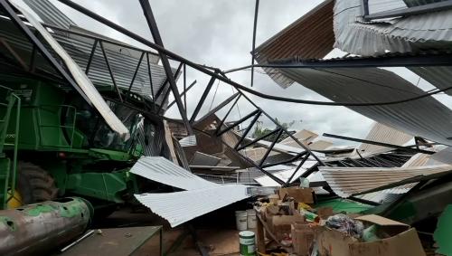 Clima – Entre Rios do Oeste contabiliza prejuízos após forte temporal