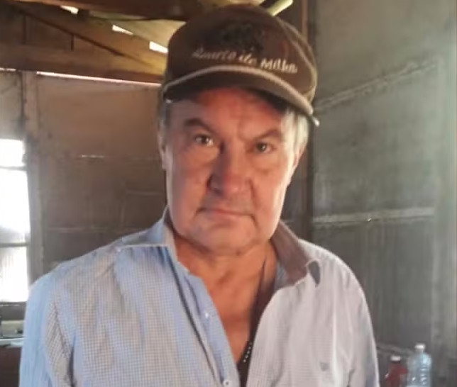 Segurança – Homem vai visitar amigo, encontra porta aberta e sangue no chão, e polícia descobre que ele foi assassinado