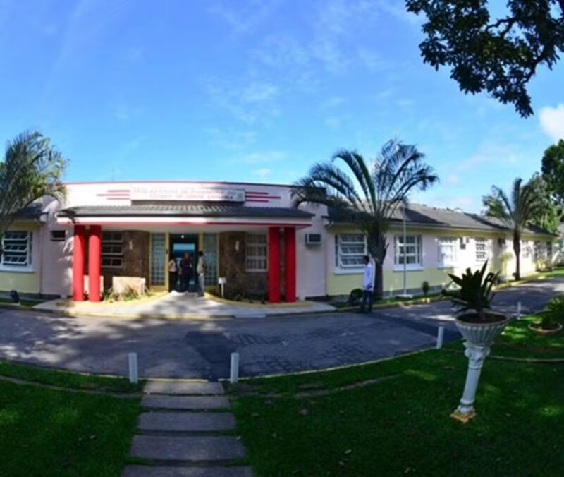 SC – Mulheres fogem de hospital psiquiátrico, roubam carro e são presas após acidente