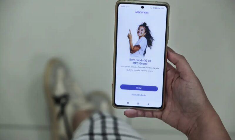 Educação – MEC lança aplicativo com questões para estudo do Enem