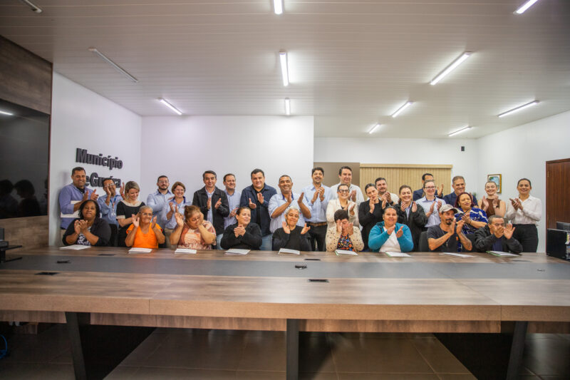 Habitação – Guaíra avança na regularização fundiária e entrega novos registros de imóveis