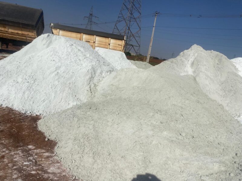 Agricultura – Município de Guaíra fortalece programa de correção e adubação do solo