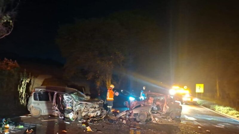 Trânsito – Dois mortos e dois feridos em grave acidente na PR 445