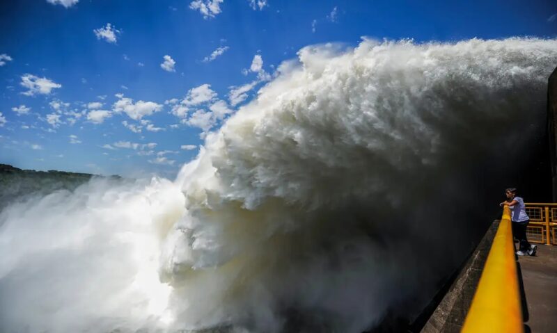 Economia – Hidrelétrica de Itaipu chega ao marco de 3,1 bilhões de MWh produzidos