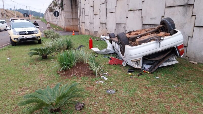 Francisco Beltrão – Homem morre após carro cair no viaduto