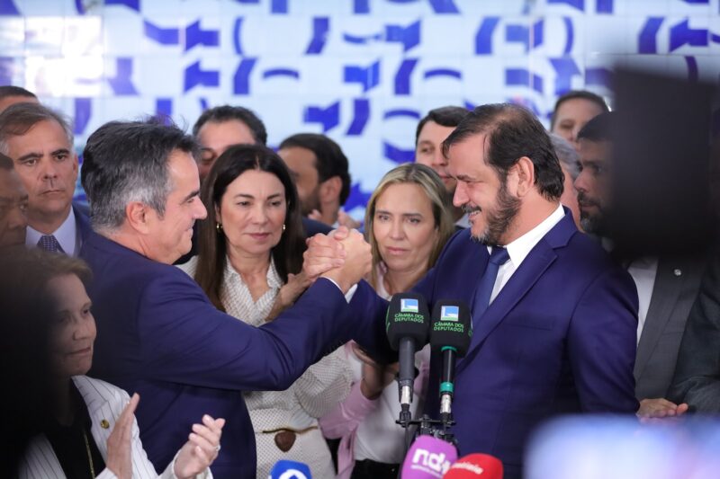 Brasília – União Brasil e PP anunciam afastamento do governo Lula