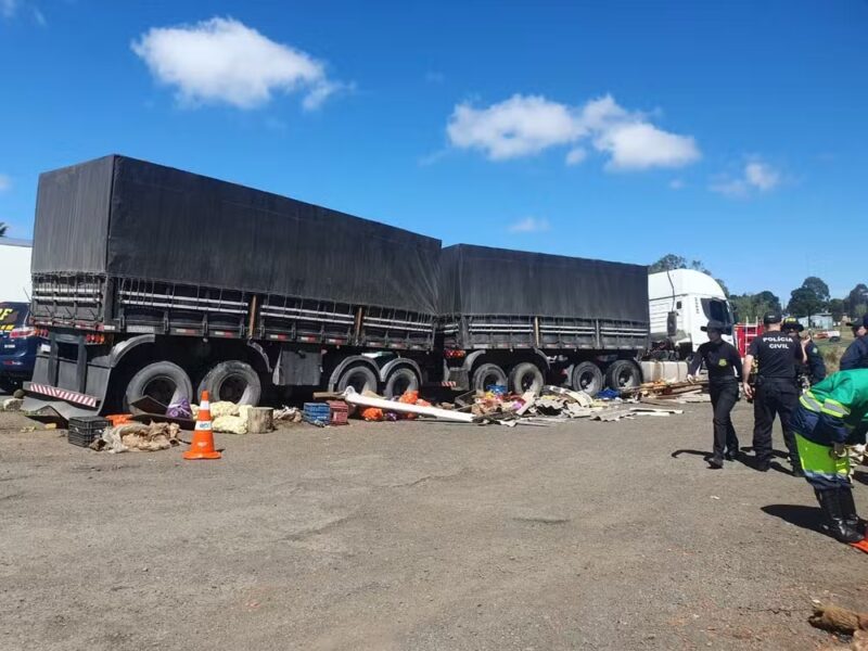 BR 277 – Vendedor morre atropelado após caminhão desgovernado passar por cima de barraca de frutas, no Paraná