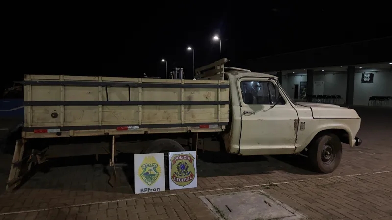 Mercedes – PF e BPFron apreendem caminhão carregado com cigarros paraguaios