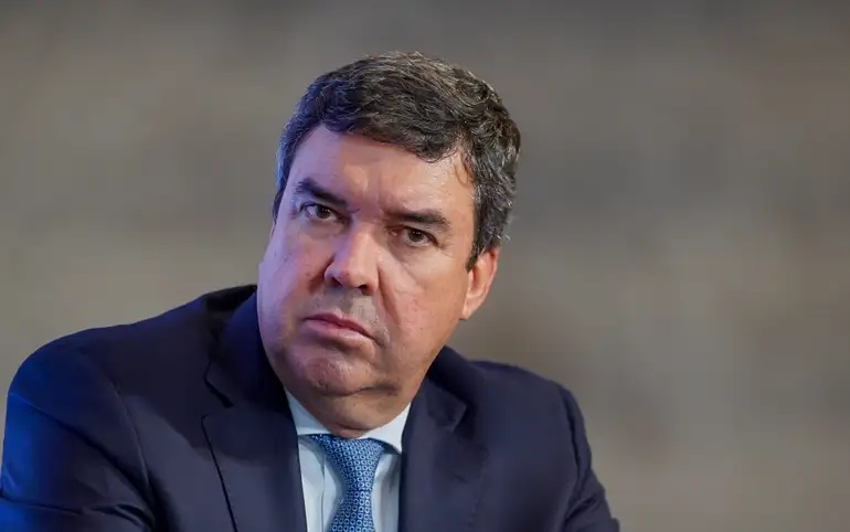 Eleições – Eduardo Riedel assina filiação ao PP, e PSDB perde último governador