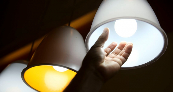 Economia – Aneel eleva para 6,3% projeção de aumento da conta de luz
