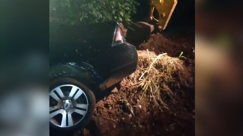 Toledo – Motorista é preso por embriaguez após bater contra viatura e árvore durante fuga