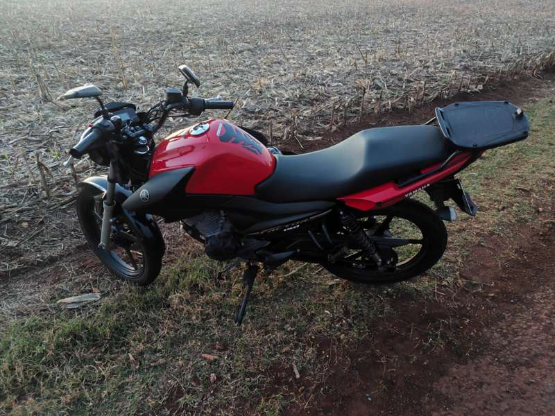 PR 495 – Motociclista atropela pedestre em Santa Helena; duas pessoas ficam feridas