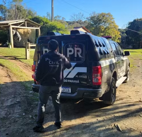 Paraná – Mãe é presa por permitir relacionamento de filha de 13 anos com homem de 35 anos, que também foi detido