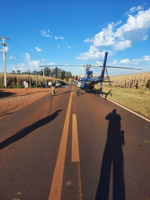 PR 488 – Condutor de moto que transportava três pessoas morre em grave acidente