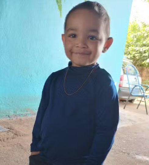 Paraná – Criança tem 33 paradas cardíacas e morre após ser picada por escorpião escondido dentro de tênis