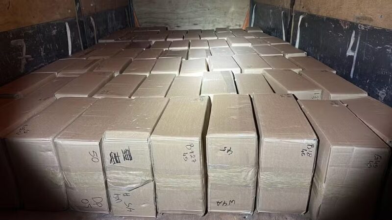 Segurança – Caminhoneiro é preso duas vezes em três dias no Paraná com carga de celulares avaliada em R$ 5 milhões