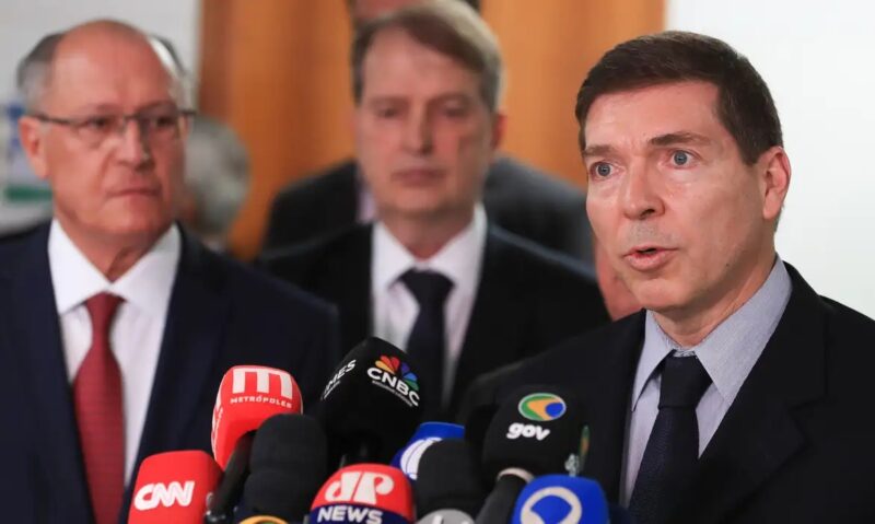 Economia – Empresários esperam acordo antes de possível retaliação aos EUA